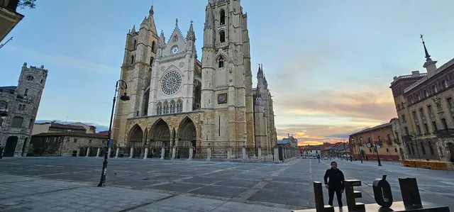 Ponferrada rozará los 24 grados en un domingo con claros por la tarde