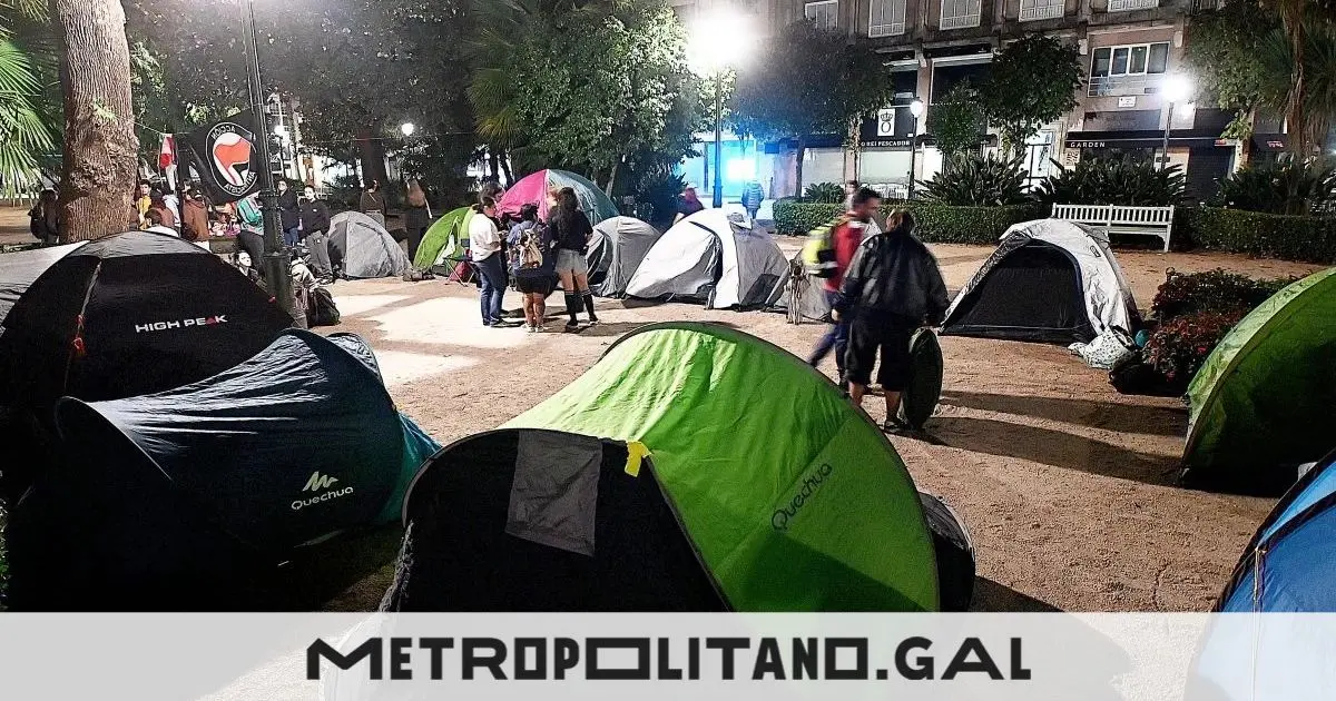 Decenas de personas inician una acampada por la vivienda en la Alameda