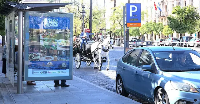 Jerez abre la licitación para renovar marquesinas y mupis
