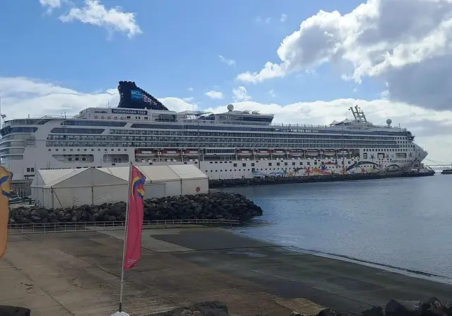 El Norwegian Star abre la temporada de cruceros en Puerto del Rosario