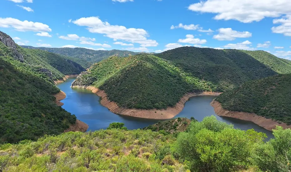 Barrancos y senderos entre los paisajes de Hornachuelos