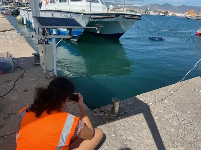 Robots marinos de la UJI realizan pruebas de inspección en el puerto de Castelló
