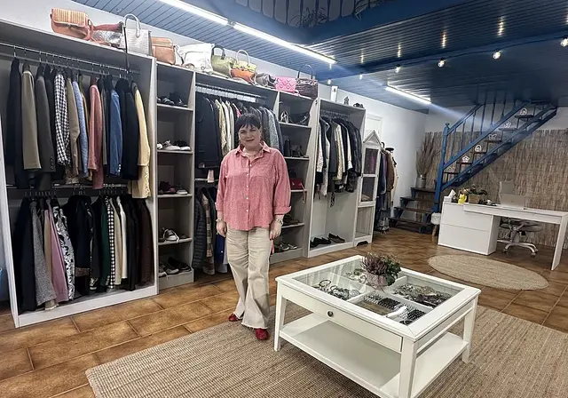 Txoriak Shop impulsa la moda de segunda mano en Irun