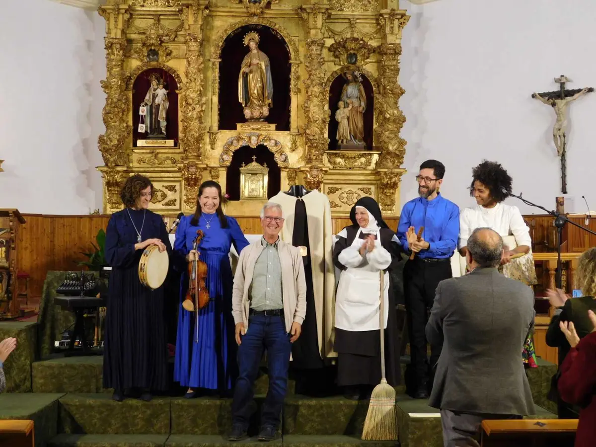 Tamames acoge una representación teatral en su iglesia parroquial