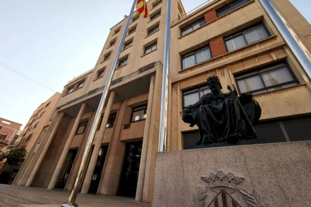 Vila-real tramitará en un pleno urgente pagos a proveedores por 1,26 millones