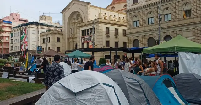 La acampada por la vivienda en Alicante termina tras diez días de movilización