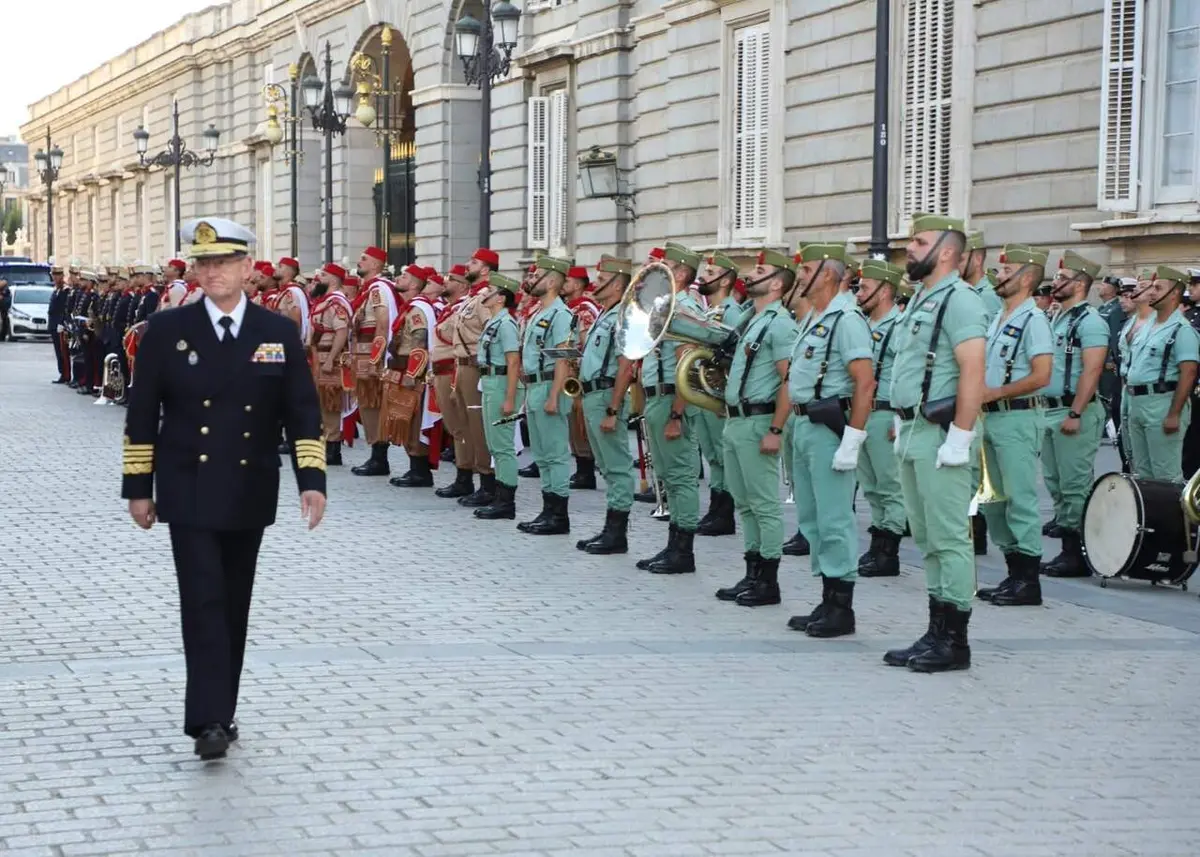 Siete unidades militares se unieron en un concierto en el Palacio Real