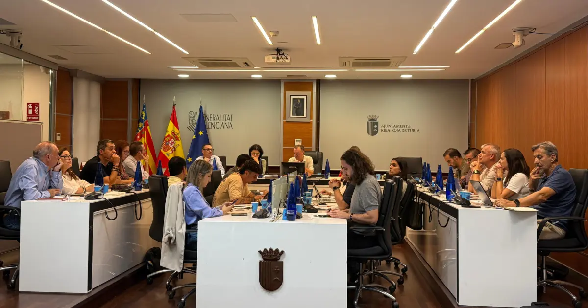 Riba-roja aprueba las cuentas de 2025 con un saldo positivo de 4,5 millones