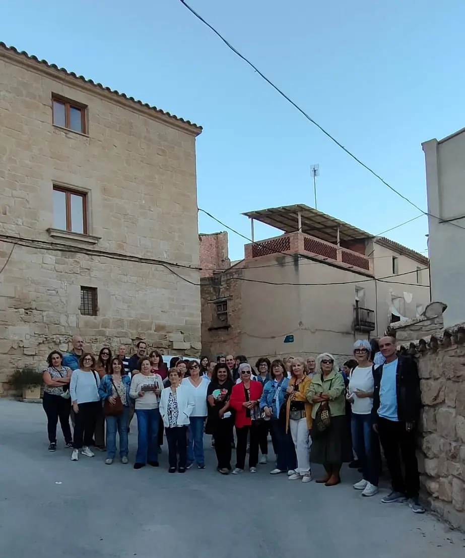 Un recorrido por las murallas y el casco antiguo acerca la historia de Torrebesses
