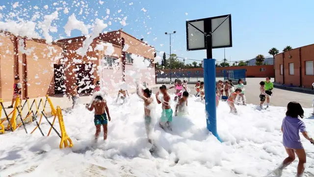 Últimos días para pedir las ayudas de la Escuela de Verano en Benidorm
