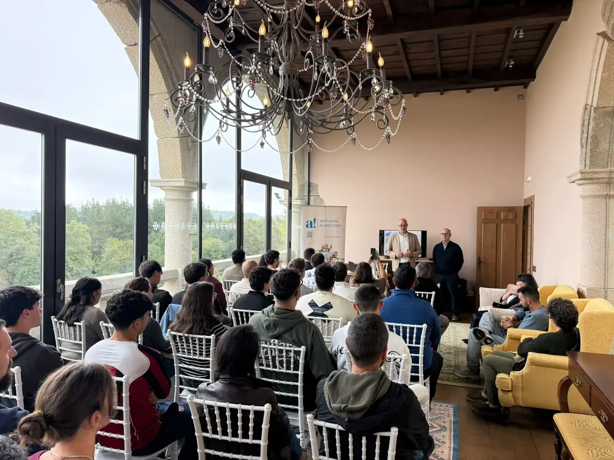 Sober pone el foco en la elaboración artesanal de vermús y licores