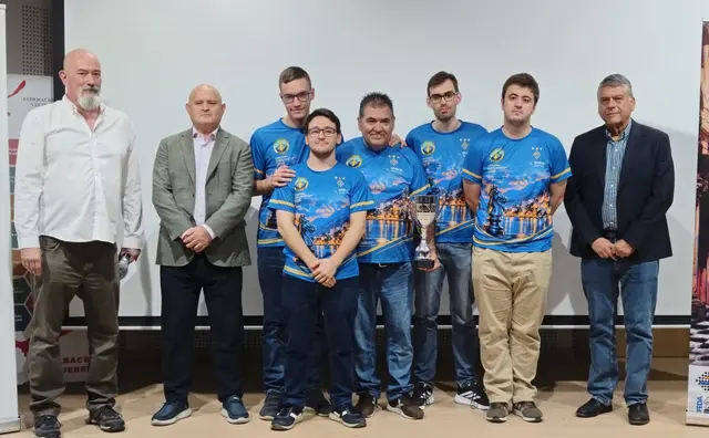 El club de ajedrez de Silla termina segundo en el Nacional rápido
