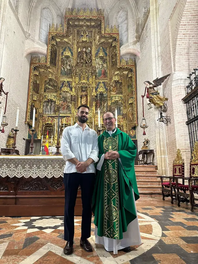 Écija designa al pregonero y al autor del cartel de su Semana Santa de 2027