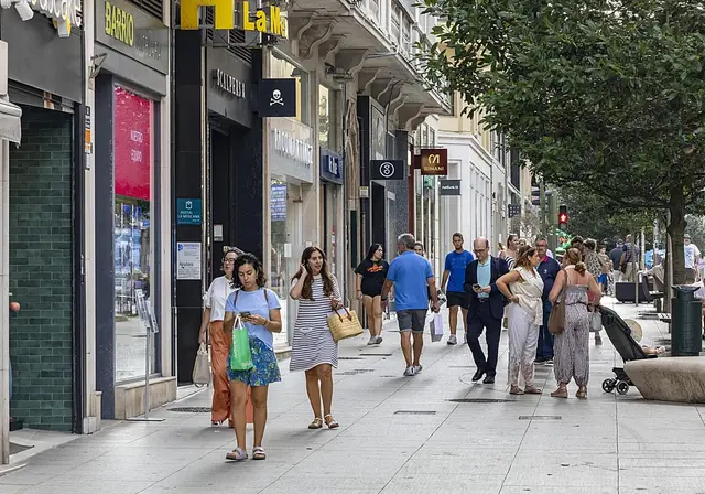 Una rifa ofrecerá 46.000 vales para compras en Santander