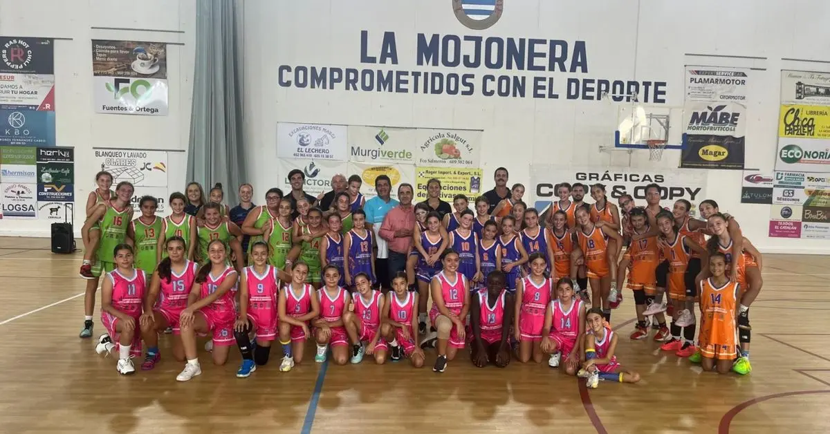 La Mojonera celebra una nueva cita del minibasket femenino