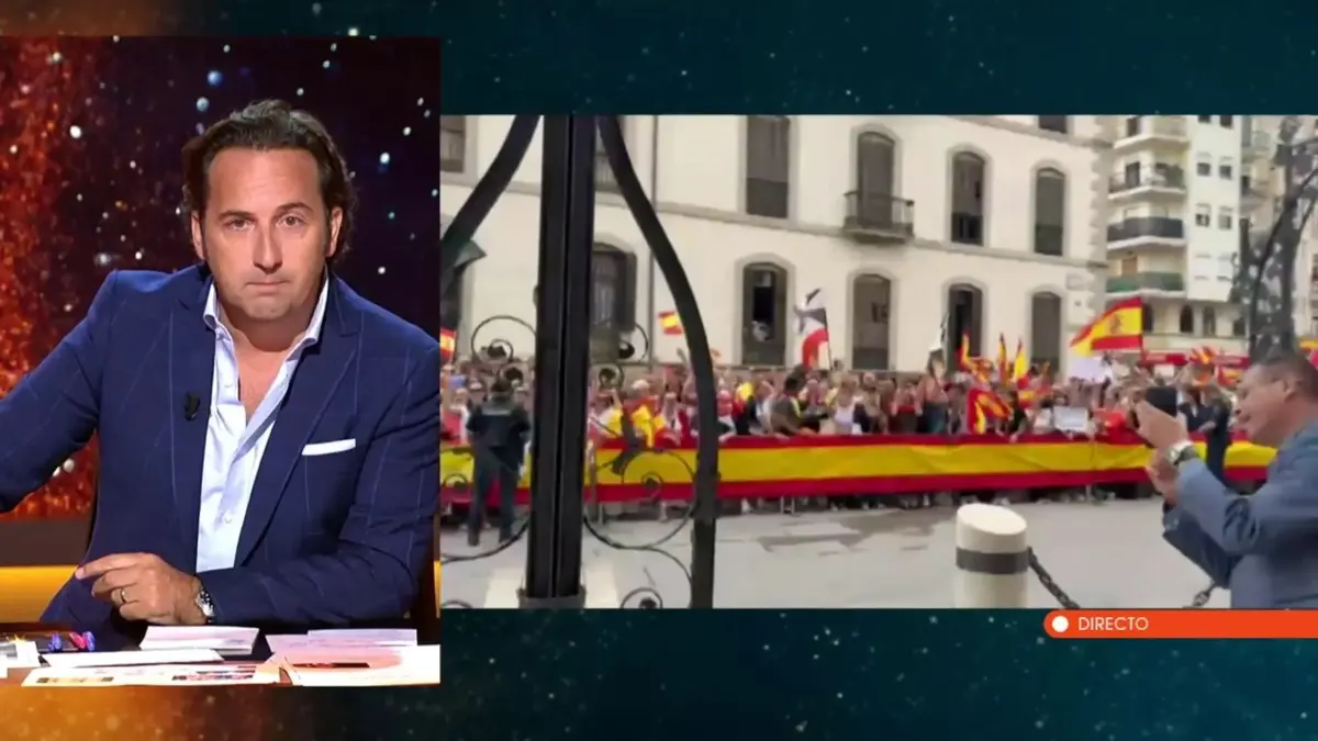 El recibimiento al equipo de Horizonte en Ceuta emociona a Iker Jiménez