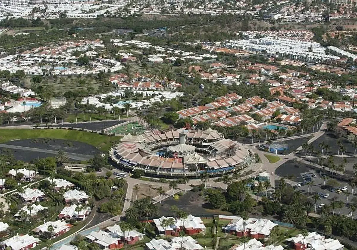 San Bartolomé de Tirajana licita la mejora del firme de 26 vías por 3,2 millones