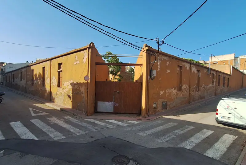 Sant Feliu cederá cuatro fincas para impulsar cerca de 90 viviendas de alquiler público