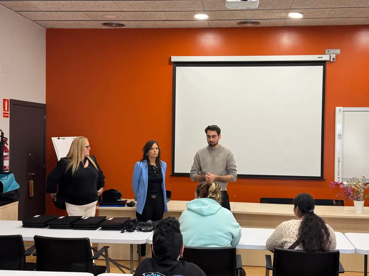 Cervera se incorpora a un programa de inclusión digital para mujeres con discapacidad