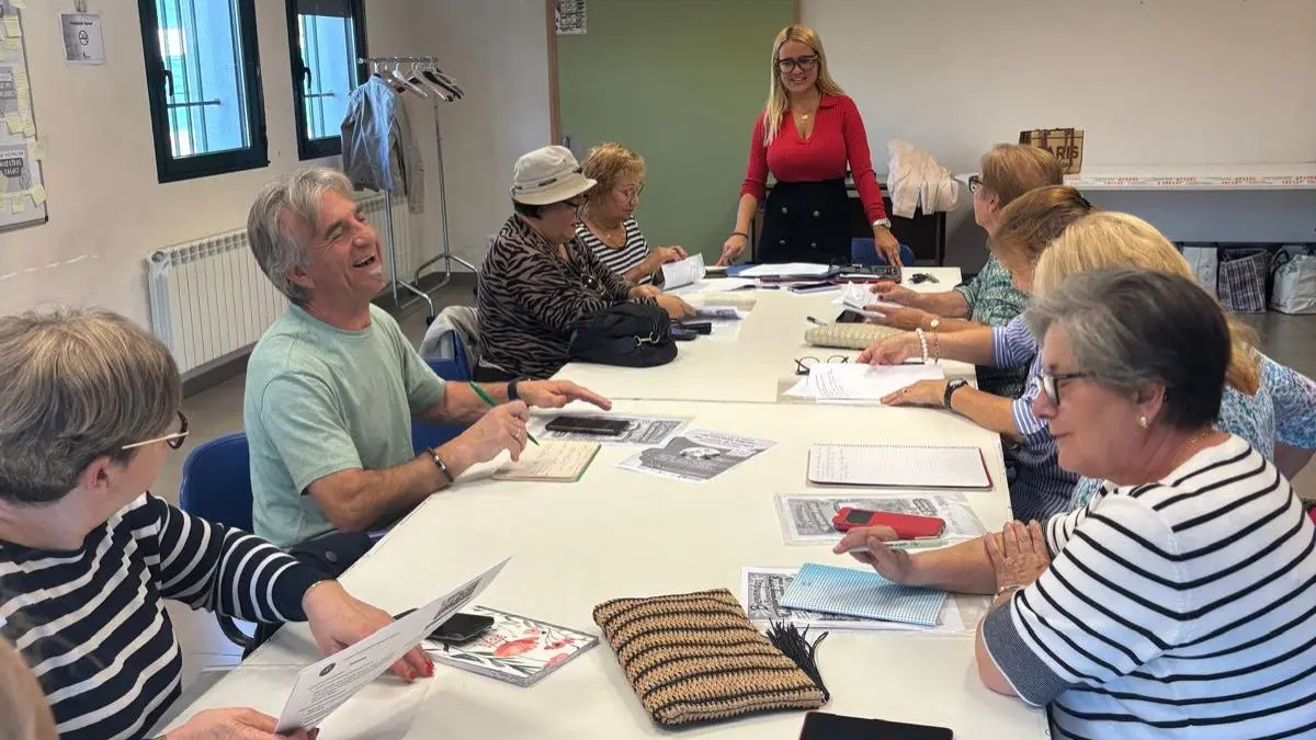 Cinco pueblos de Ponferrada tendrán talleres gratuitos para aprender a usar el móvil