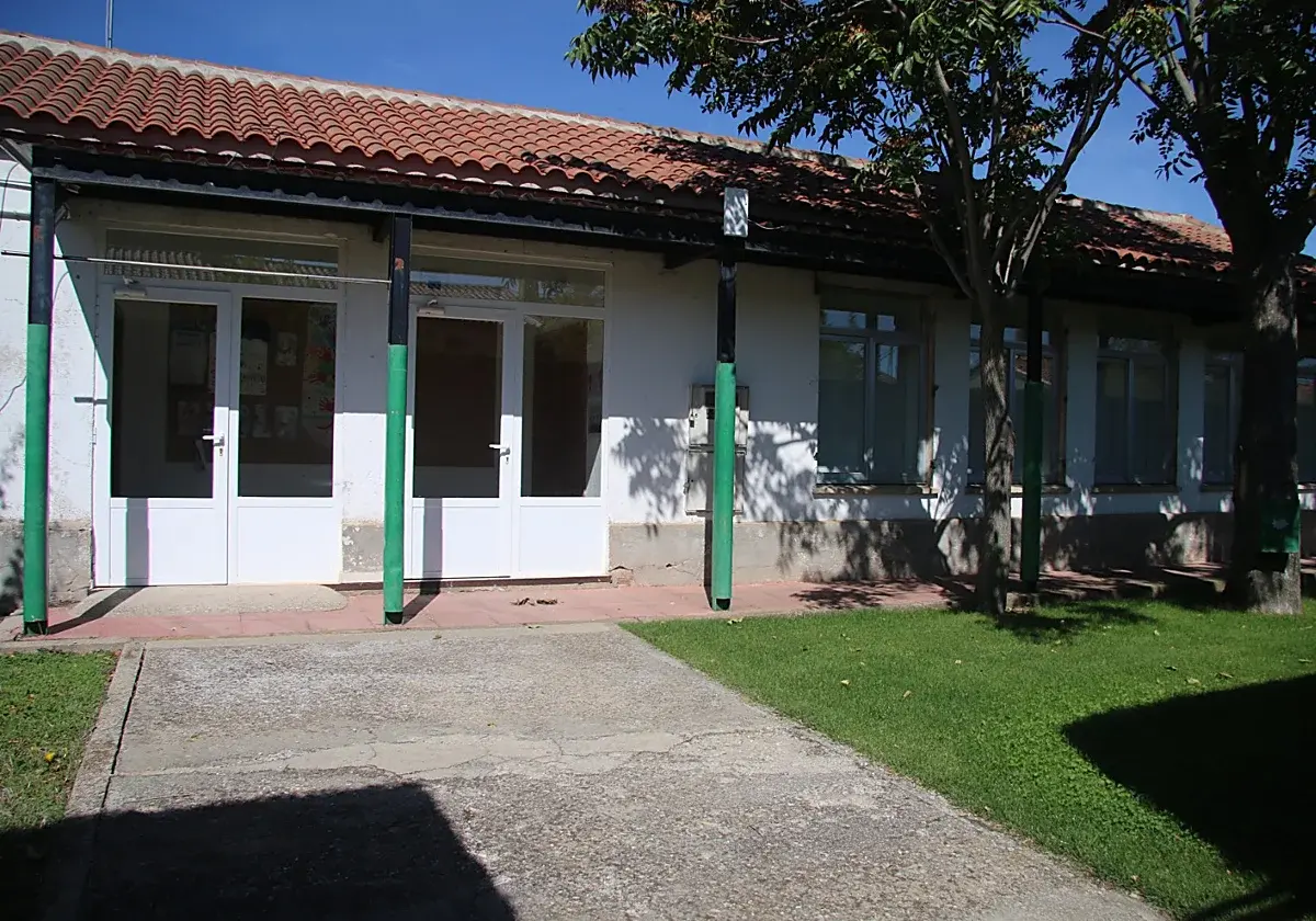 Tres nuevas incorporaciones permiten al colegio de Santiz seguir abierto