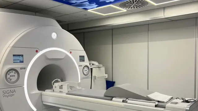 El Ribera Juan Cardona ya utiliza su nueva resonancia magnética con IA