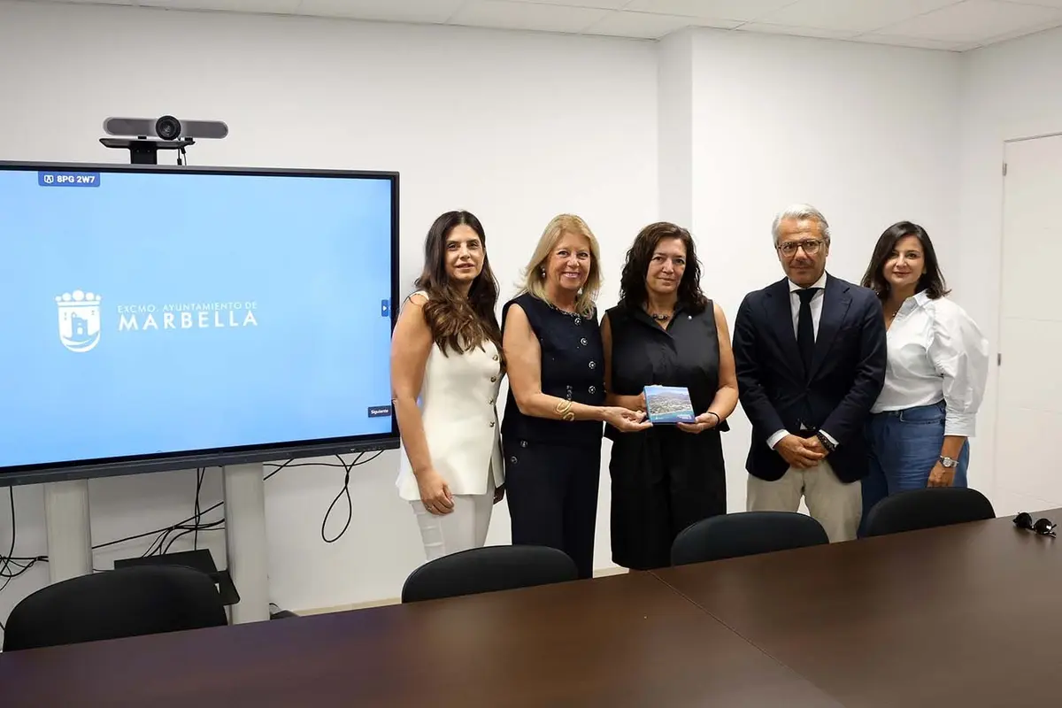 Marbella comparte su nuevo plan urbanístico con el Colegio de Arquitectos
