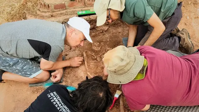 El análisis de los restos del Castillo sitúa su origen entre los siglos XI y XII