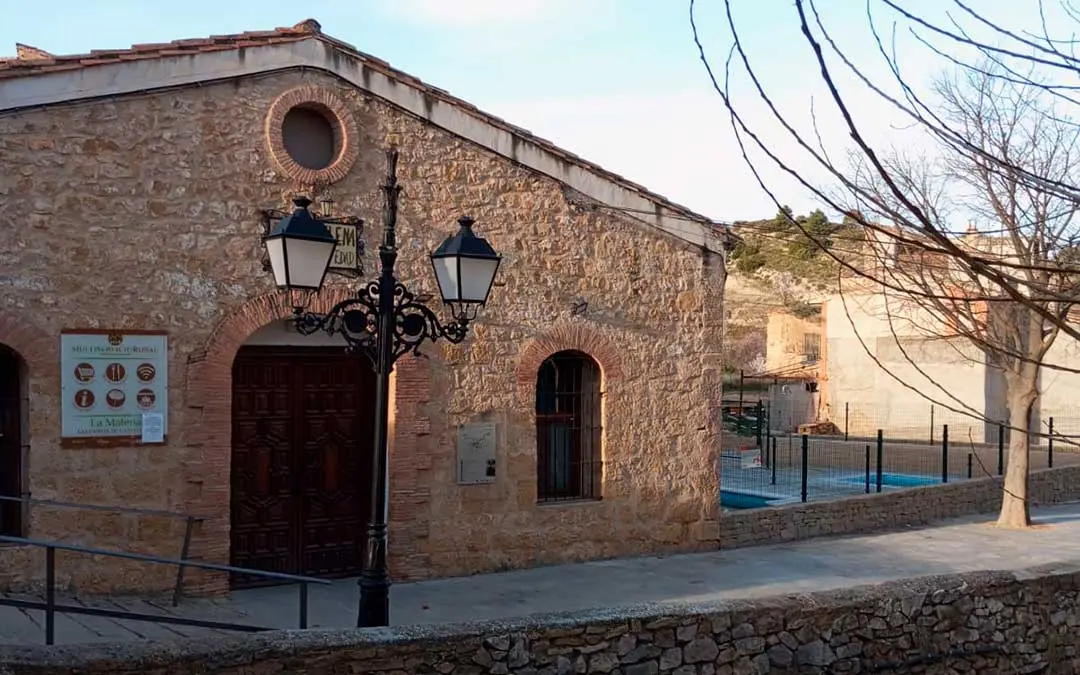 Las Parras de Castellote ofrece vivienda y apoyo energético para gestionar su bar
