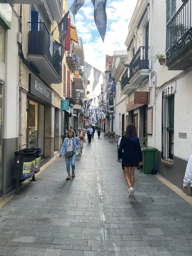 Sitges ofrecerá sesiones online gratuitas sobre las obligaciones de los comercios