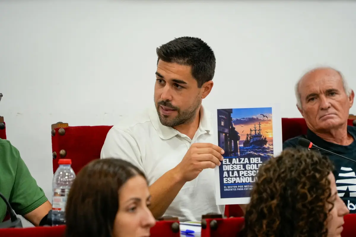 Adra apoya las demandas del campo y la pesca por el alza de costes