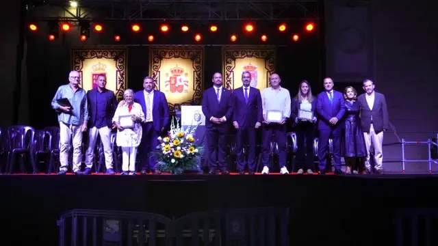 Los Premios Alkazar reconocen la labor contra el cáncer y al comandante Ortiz