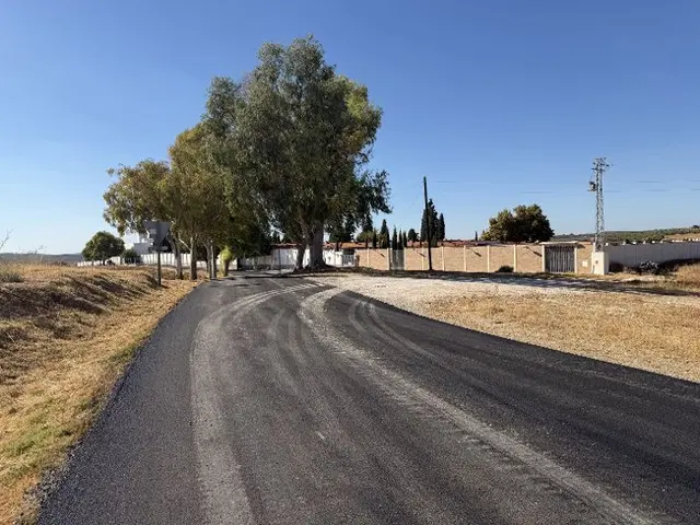 Puente Genil termina el acondicionamiento del acceso al cementerio