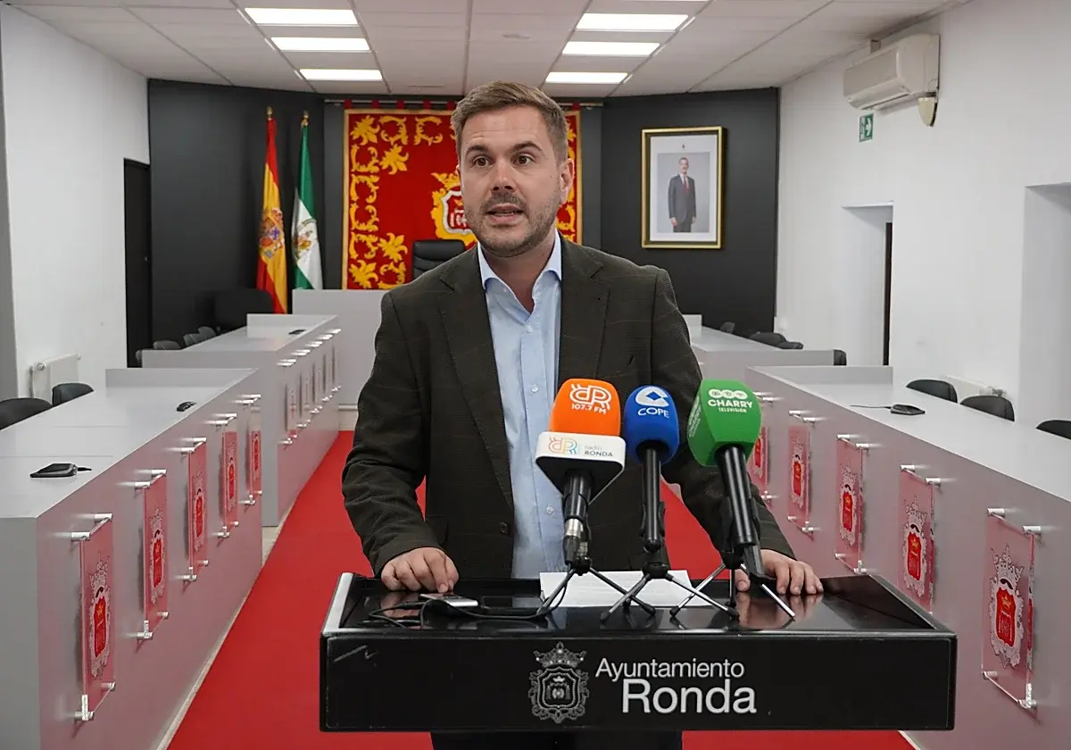 Ronda estudia usar el recinto ferial como aparcamiento temporal para visitantes