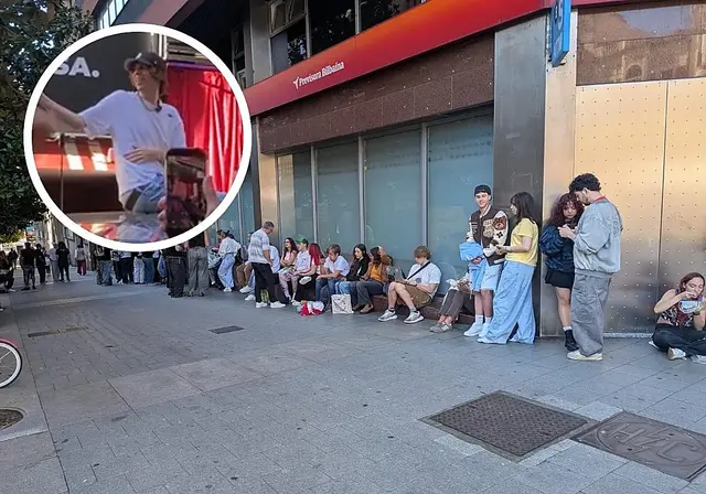 Colas en Gijón para el encuentro de El Rubius con sus seguidores en Siroko