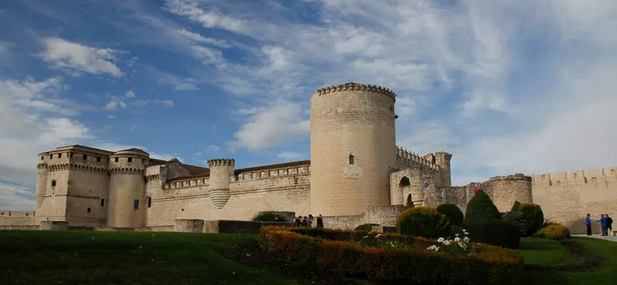La Oficina de Turismo de Cuéllar atendió a 1.078 personas en el puente del Pilar