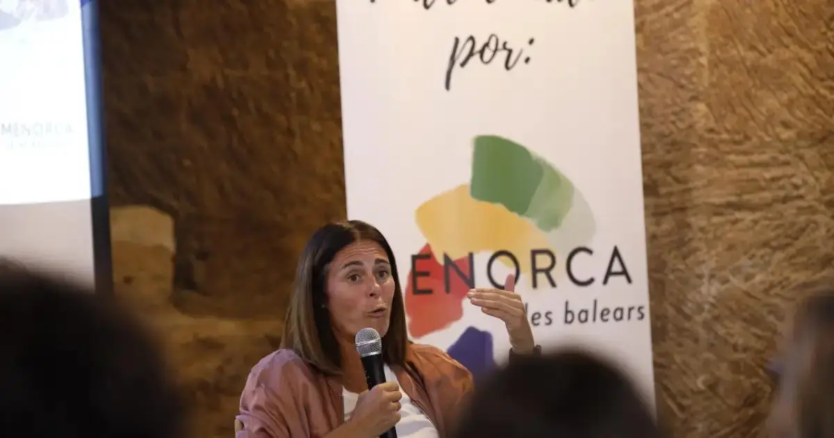 Edurne Pasaban lleva sus vivencias de montaña a una charla en Es Castell