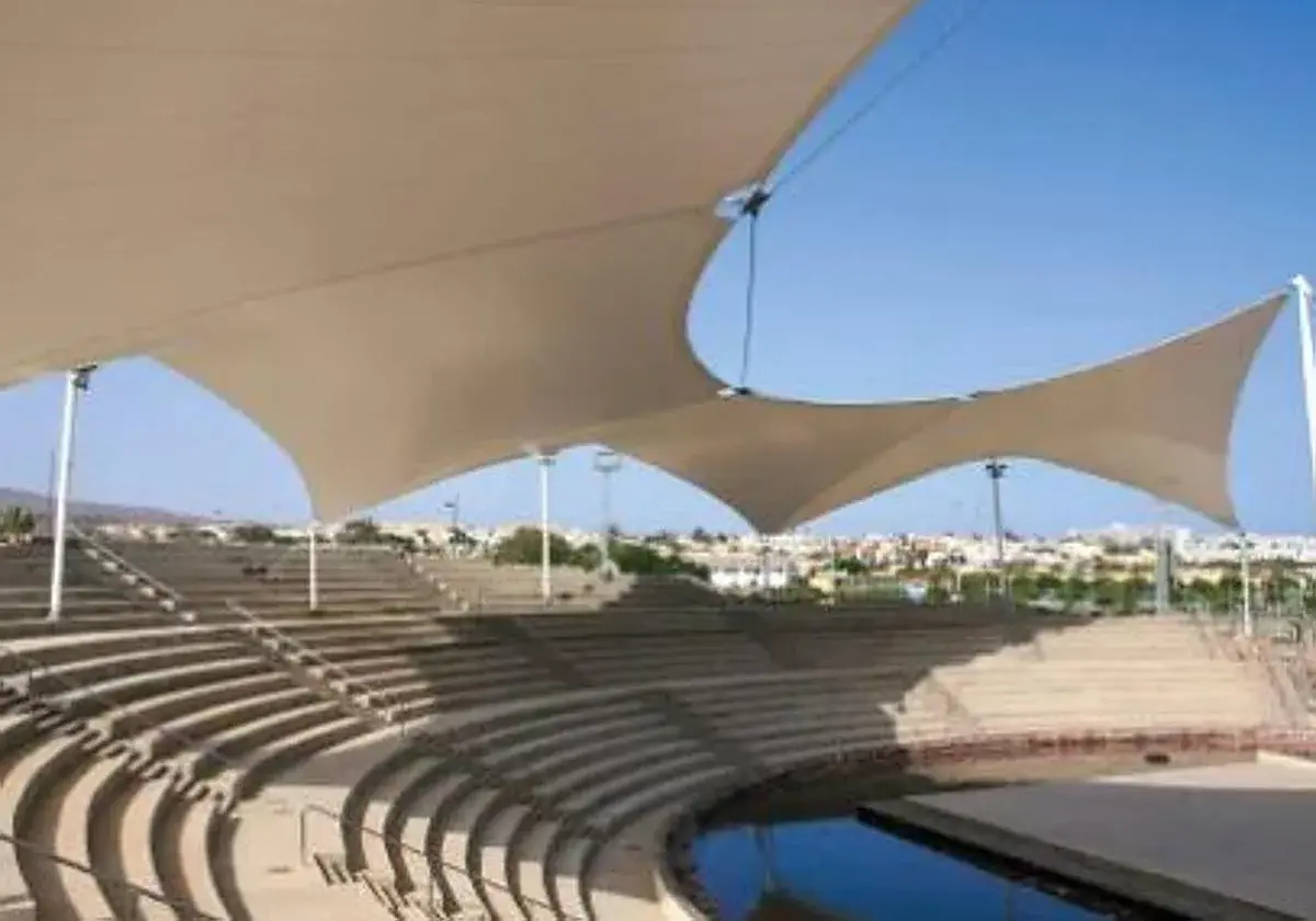 Una inversión de 384.000 euros renovará la cubierta del auditorio del Parque del Sur