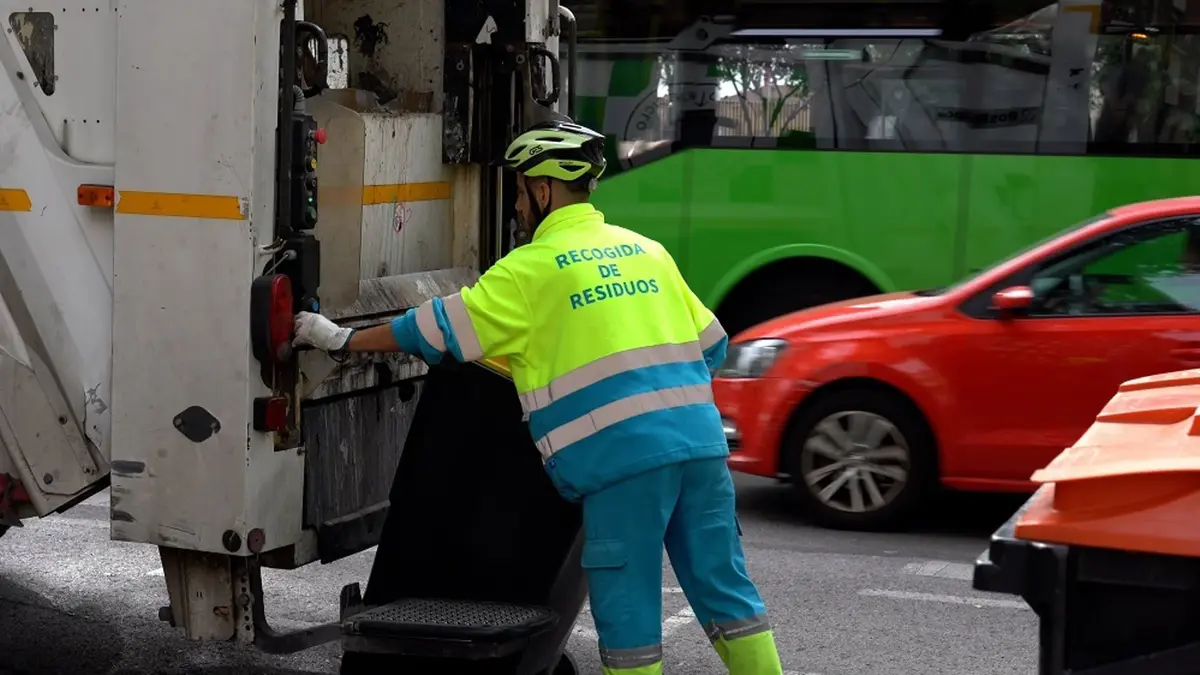 Madrid desvelará sus planes fiscales para 2027 con la tasa de basuras en el foco