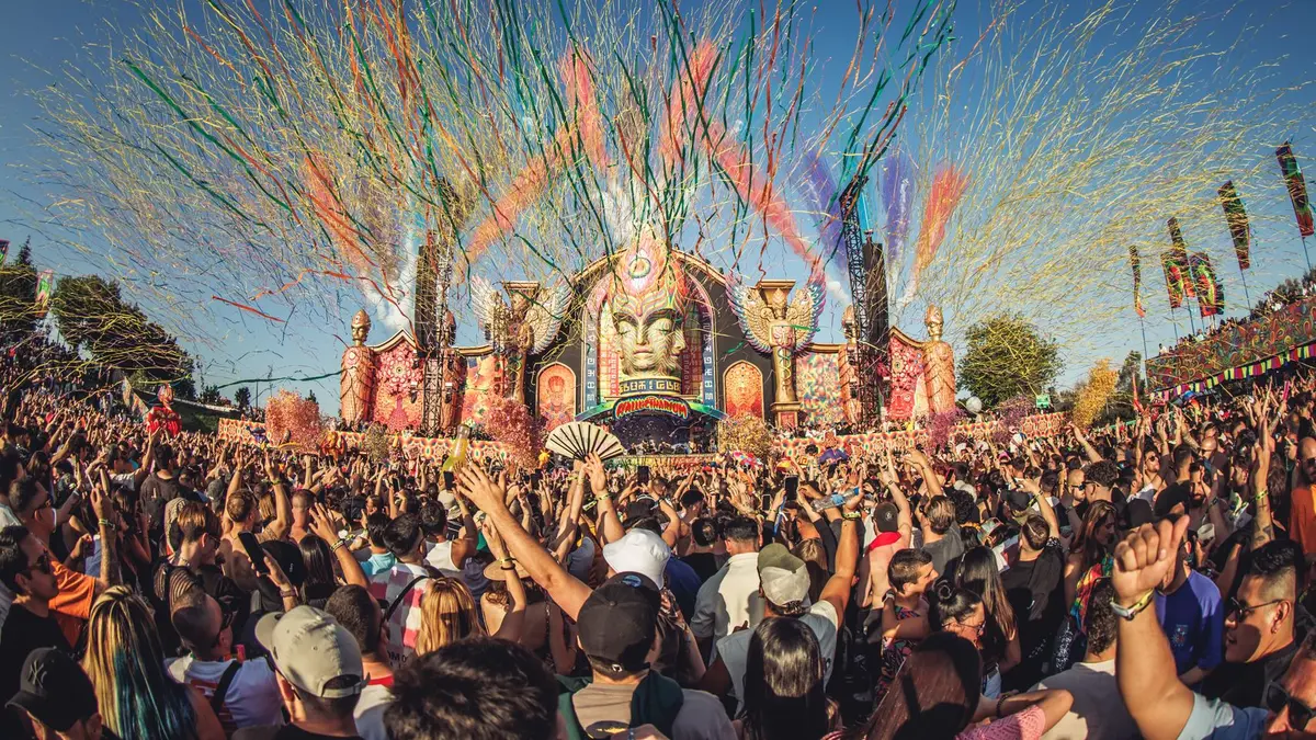 Elrow prepara una nueva edición en Bilbao con diez horas de música