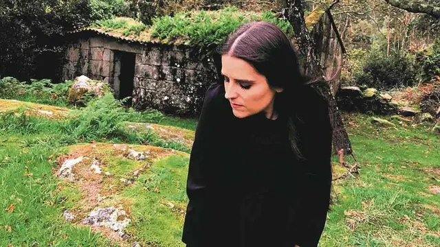 Miriam Ferradáns llevará a Bueu su nuevo poemario, Peixes de luz