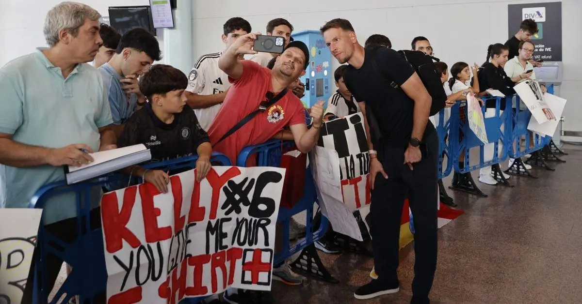 La Juventus aterriza en Vigo entre una cálida bienvenida