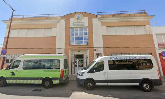 Utrera comunica que quedan plazas en su centro municipal de estancias diurnas