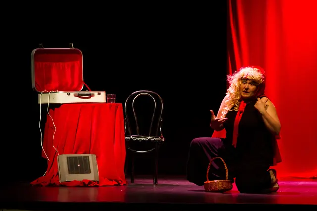 Pez Luna y Fabularia Teatro actuarán en la penúltima jornada del festival de otoño
