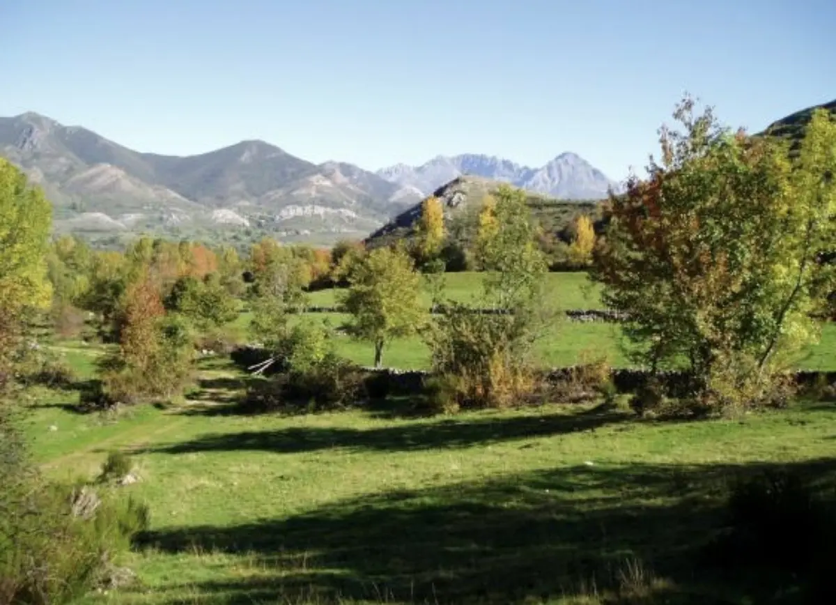 Rutas y actividades apícolas proponen un fin de semana otoñal en Babia