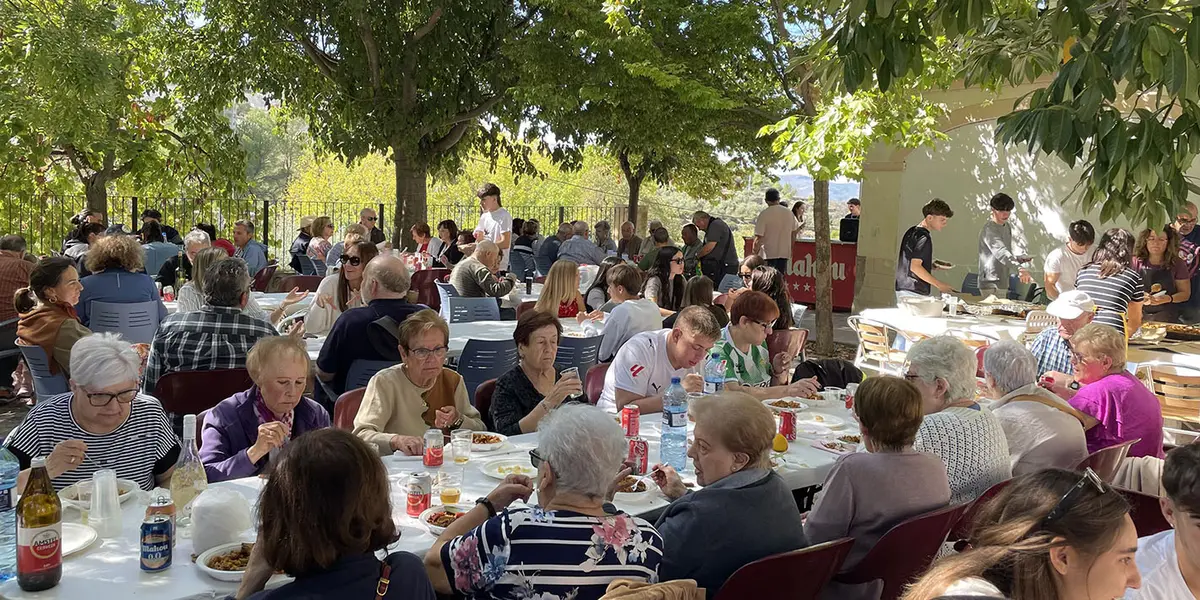 Penàguila vincula cultura y comercio cercano con su estrategia frente al despoblamiento