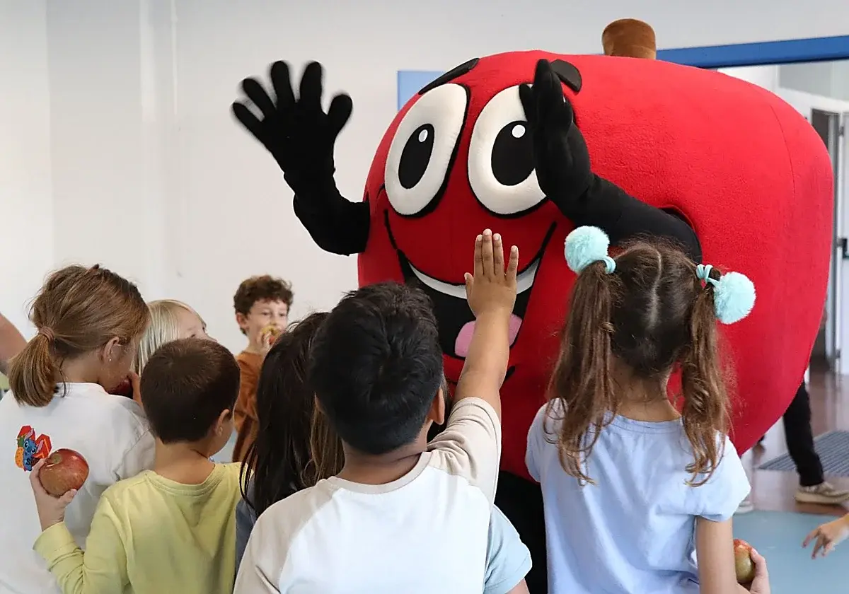 Villaviciosa abre la celebración de la manzana con un certamen literario internacional