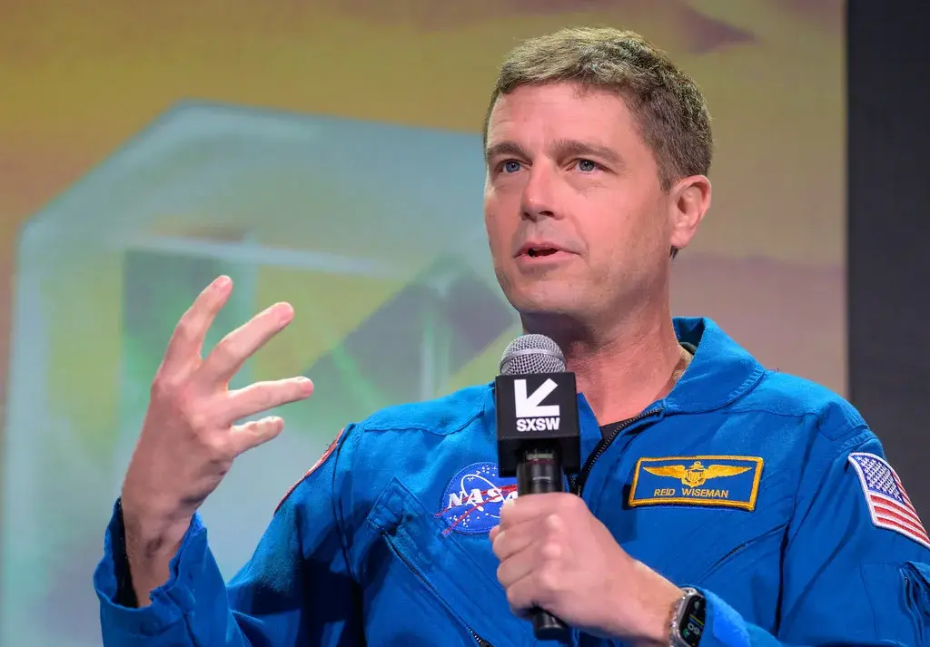 El comandante de Artemis II llevará su experiencia espacial al Teatro Chico