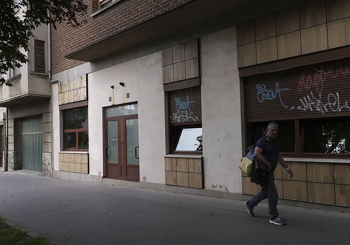 Una ordenanza permitirá convertir lonjas vacías en viviendas en Vitoria