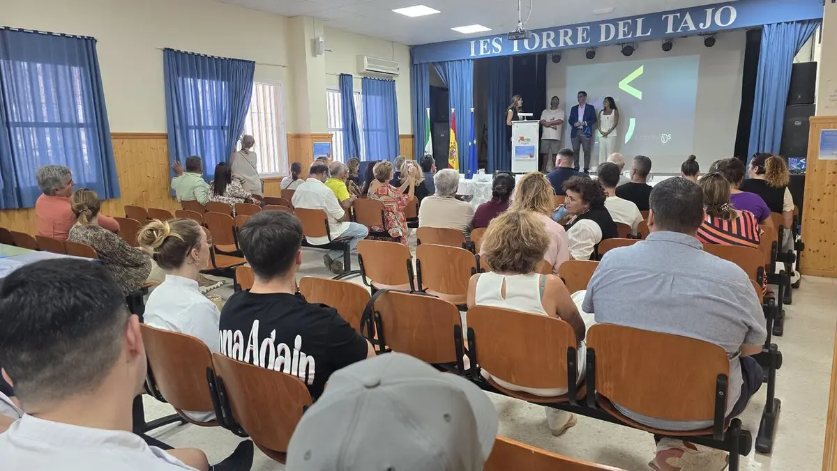 Barbate reúne a profesionales y alumnado para abordar la ganadería extensiva